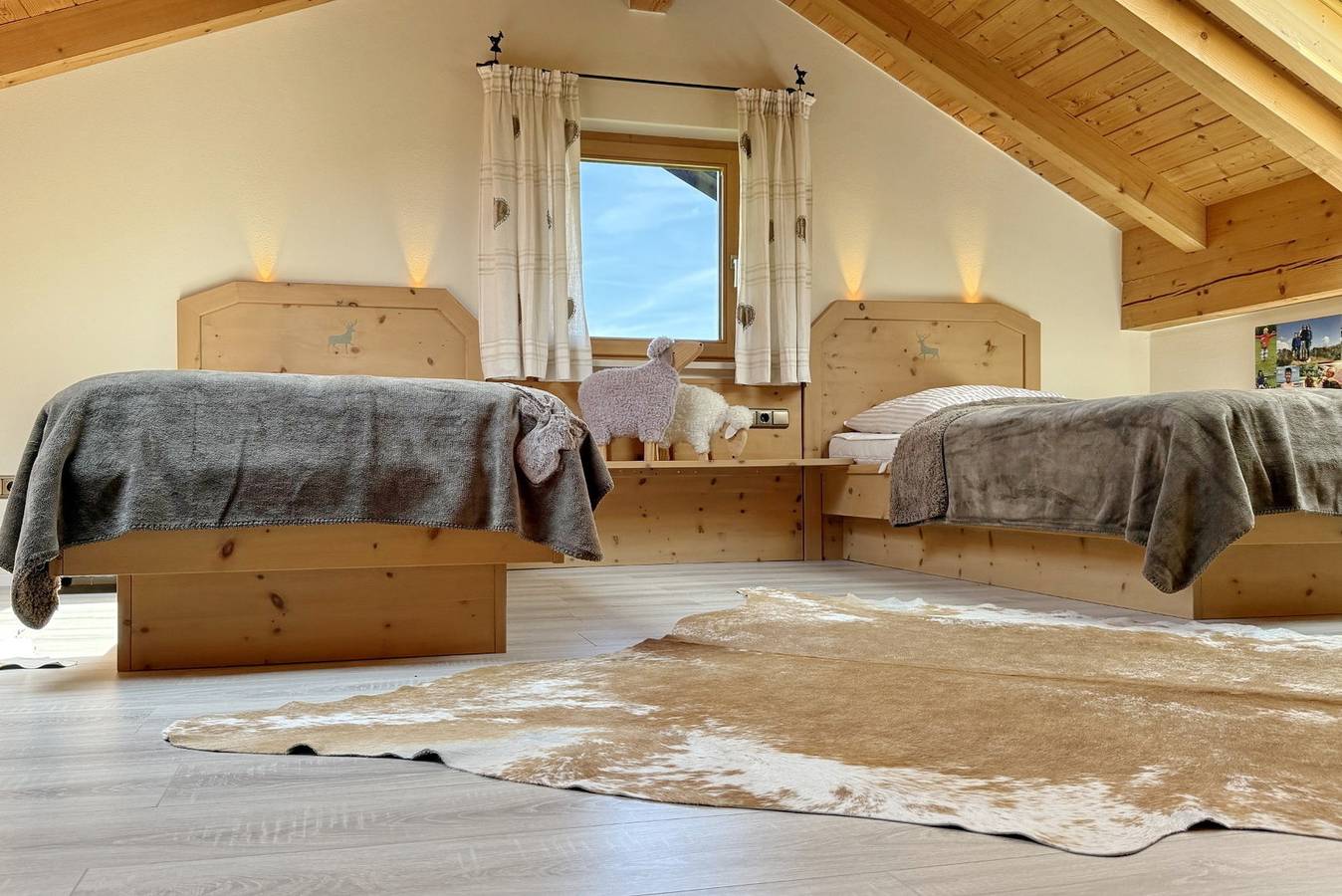 Ganze Ferienwohnung, Ruhpolding Ferienwohnung für 4  Personen mit Bergblick, Kamin/Ofen und Panoramablick in Ruhpolding, Bayerische Alpen