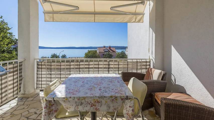 Studio für 2 Personen, mit Terrasse in Selce