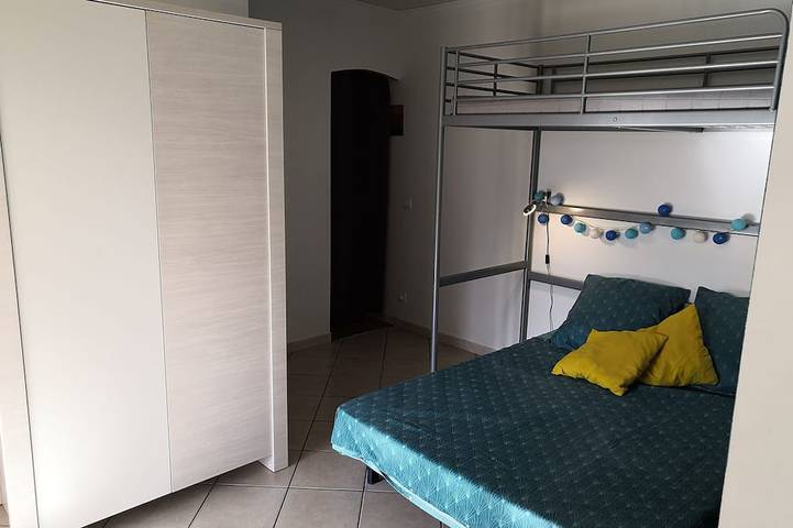 Location de vacances pour 5 personnes, avec jardin et terrasse à Solaro - 3