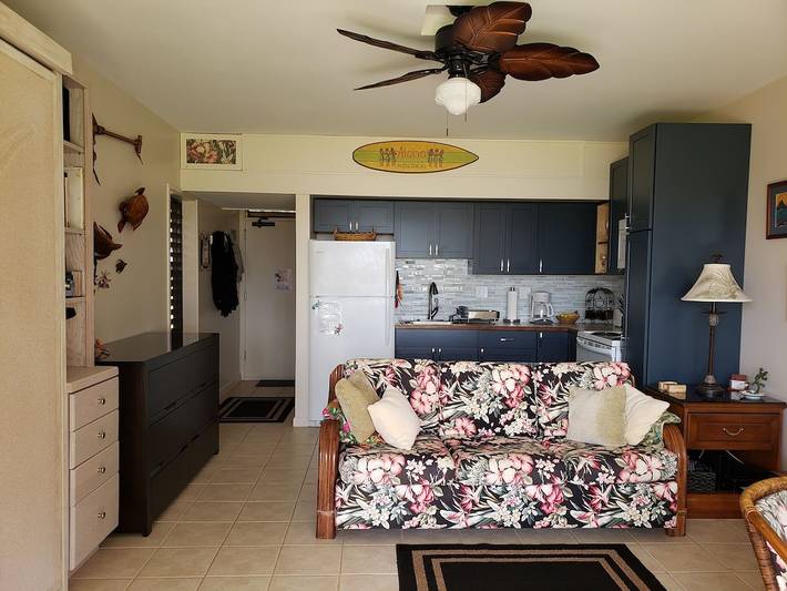 Vacation rental for 2 people, with yard and pool as well as terrace on Molokai