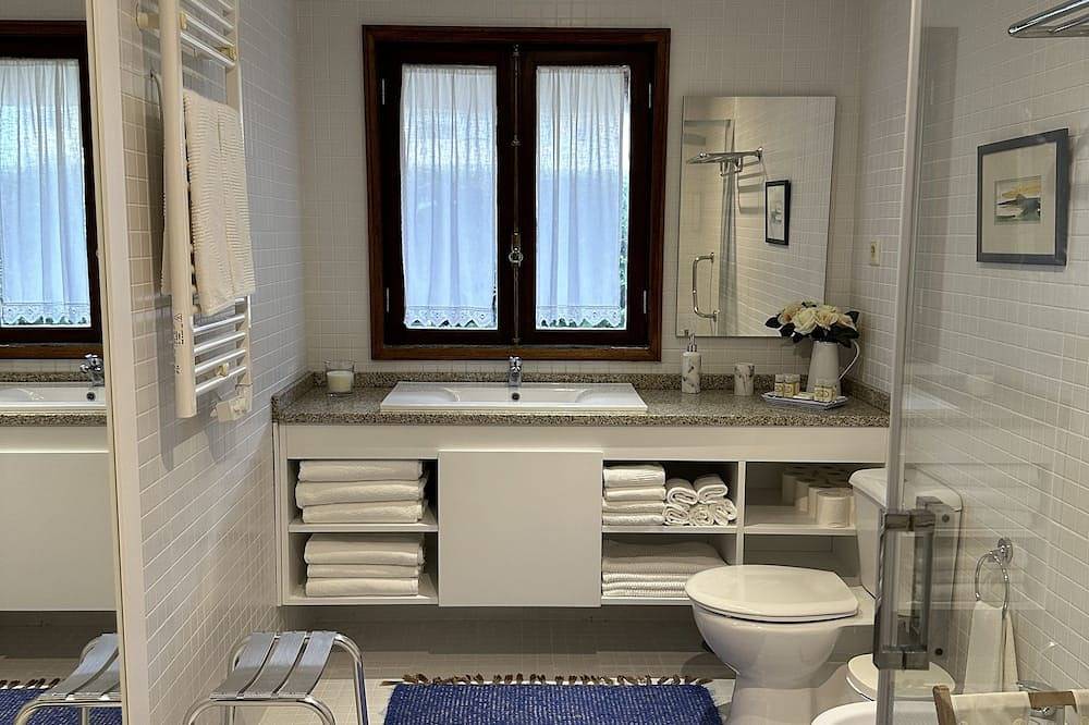 Rural Tourism House, Rustikales Haus am Strand in Canidelo, Porto Distrikt