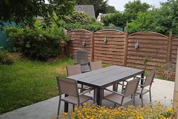 Gîte pour 6 personnes, avec jardin dans Le Cabellou