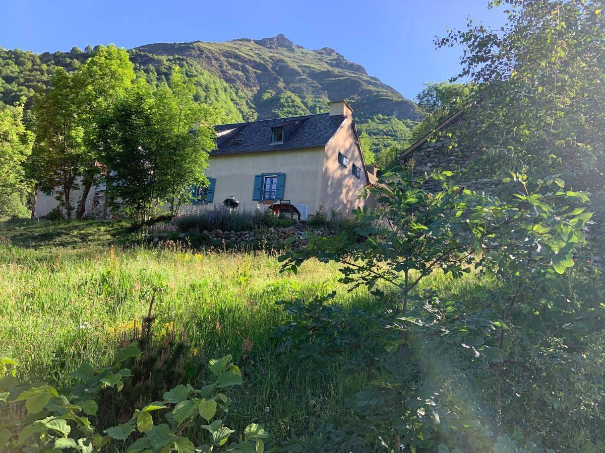 Maison écologique pleine montagne (eco-gite gavarnie) in Gèdre, Parc national des Pyrénées