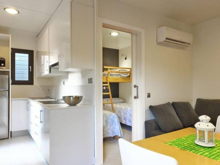 Location de vacances pour 5 personnes, avec Terrasse et Piscine à Canet de Mar - 2
