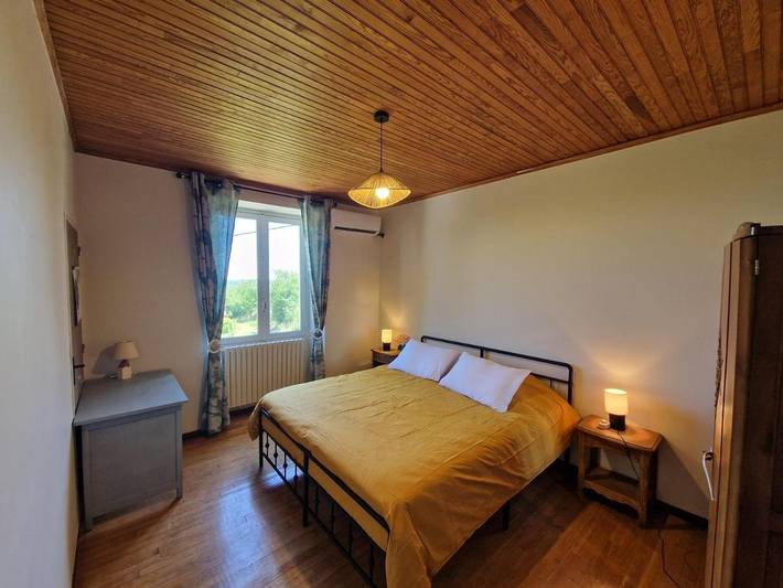 Location de vacances pour 11 personnes, avec vue ainsi que jardin et piscine dans Les Pechs-du-Vers - 3