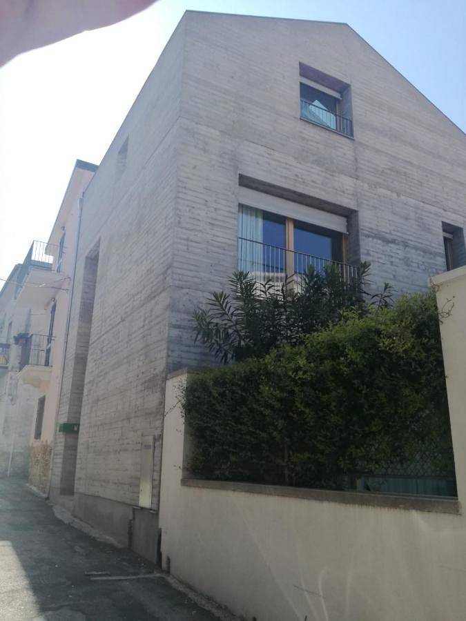 La casa di Mario tra le case in Ortona, Ortona (Gemeinde)
