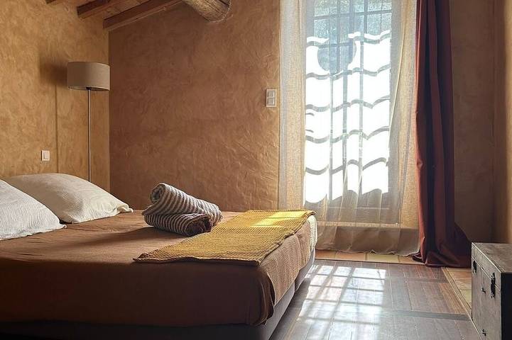 Charming farmhouse in Provence, rock-side pool, ideal for large families in Beaumes-de-Venise, Vaucluse
