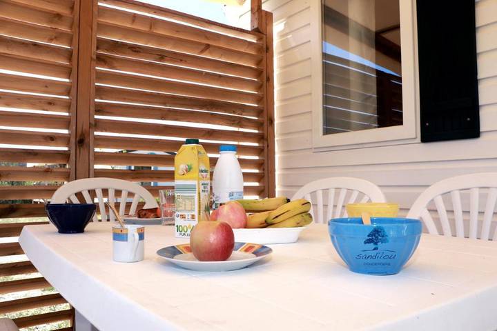 Camping pour 6 personnes, avec terrasse à Sigean - 3