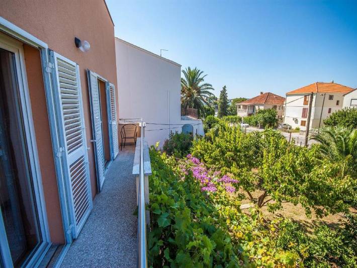 Ferienwohnung für 4 Personen, mit Garten und Balkon in Zadar (Kommun)