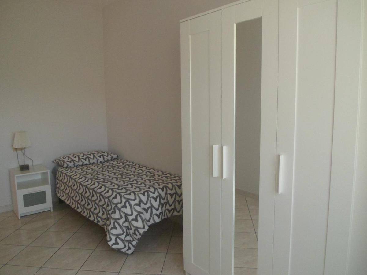 Double Room with Shared Bathroom in Montesilvano, Province de Pescara