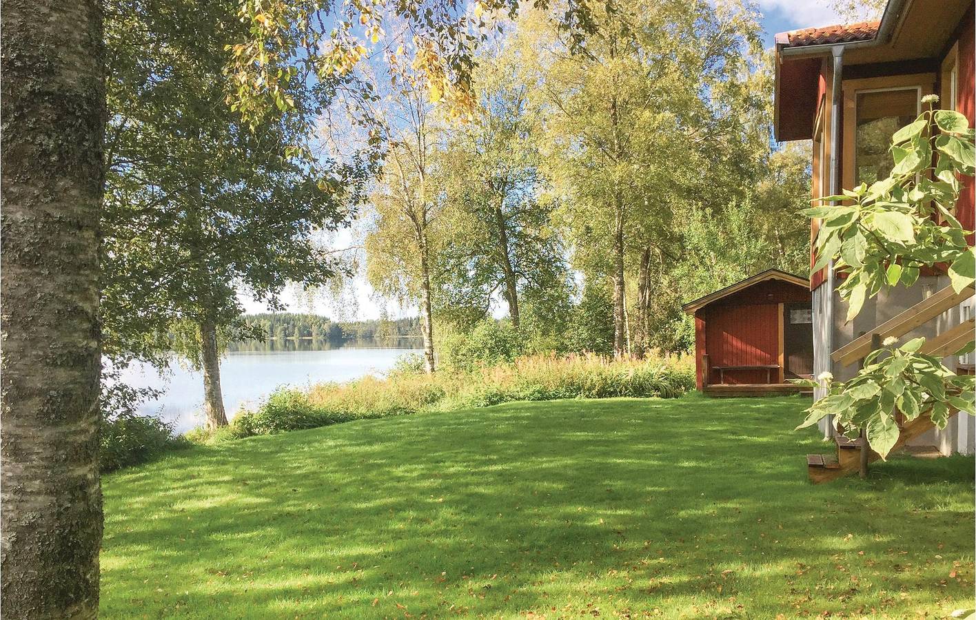 Hus för 6 Personer med sjöutsikt in Gällstads distrikt, Västergötland