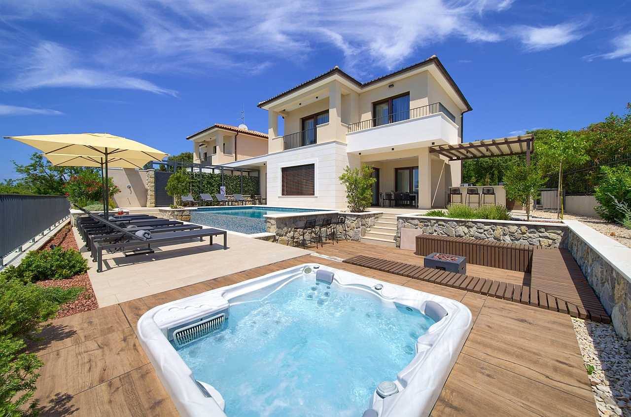Casa vacanza a Pinezici a partire da 595€ a notte
