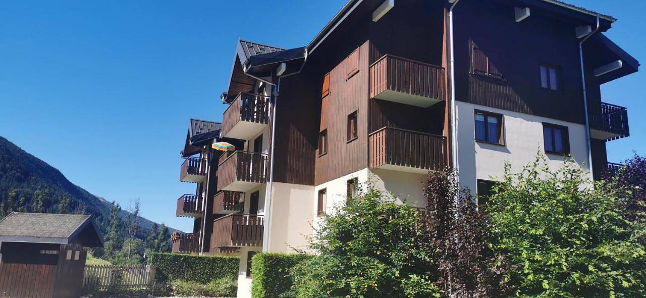 Appartement entier, Charmant appartement de montagne avec balcon in Mijoux, Parc naturel régional du Haut-Jura