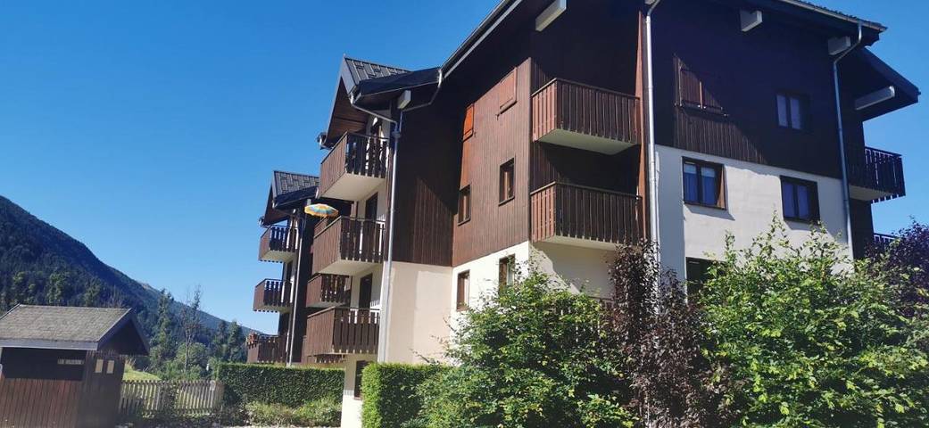 Location de vacances pour 6 personnes, avec Balcon ainsi que Terrasse et Vue à Mijoux