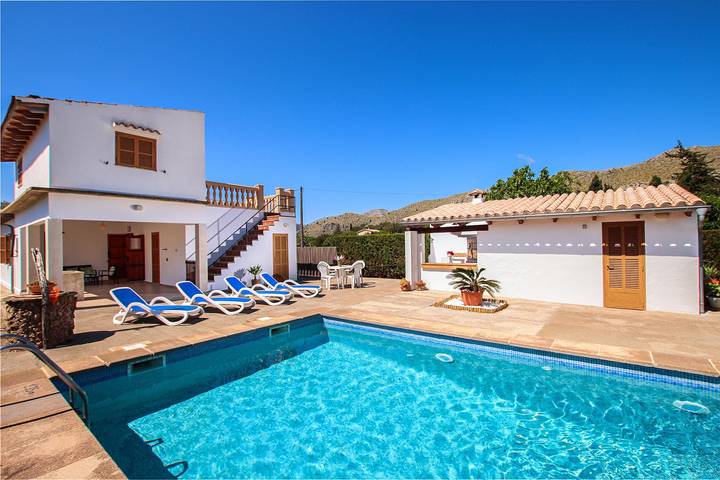 Finca für 4 Personen, mit Terrasse in Port de Pollença