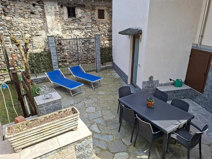 Location de vacances pour 5 personnes, avec jardin, animaux acceptés à Brovello-Carpugnino - 3