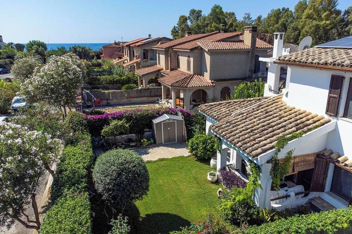 Location de vacances pour 8 personnes, avec Balcon et Jardin dans Santa Luria