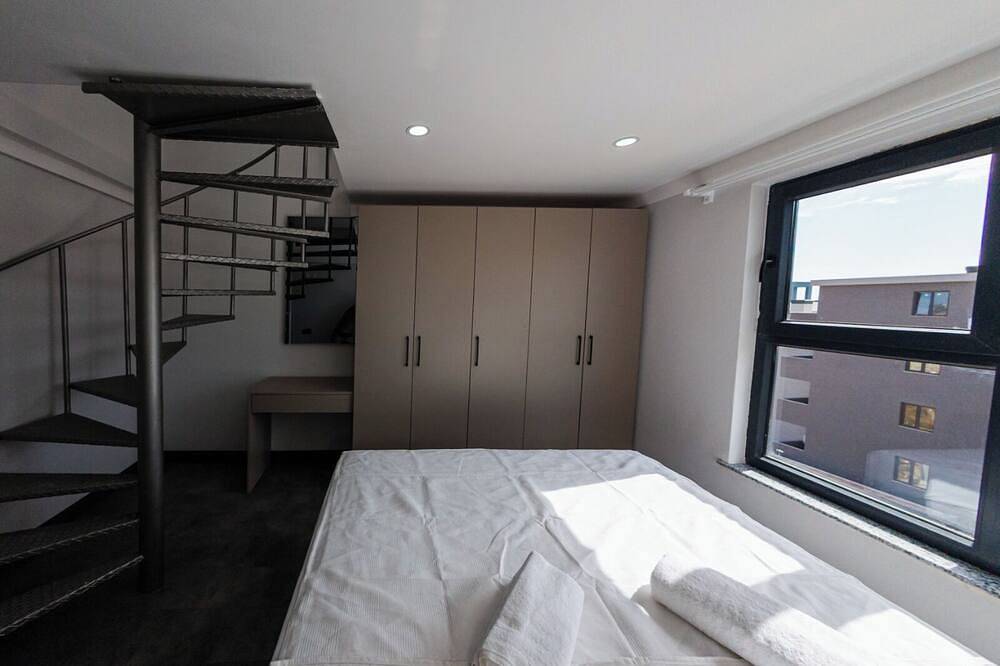 Ganze Wohnung, Havaalanı Yakını Dorado Suit No15 Aile Suiti Üç Yatak Odalı 8 Kişilik in Antalya, Provinz Antalya