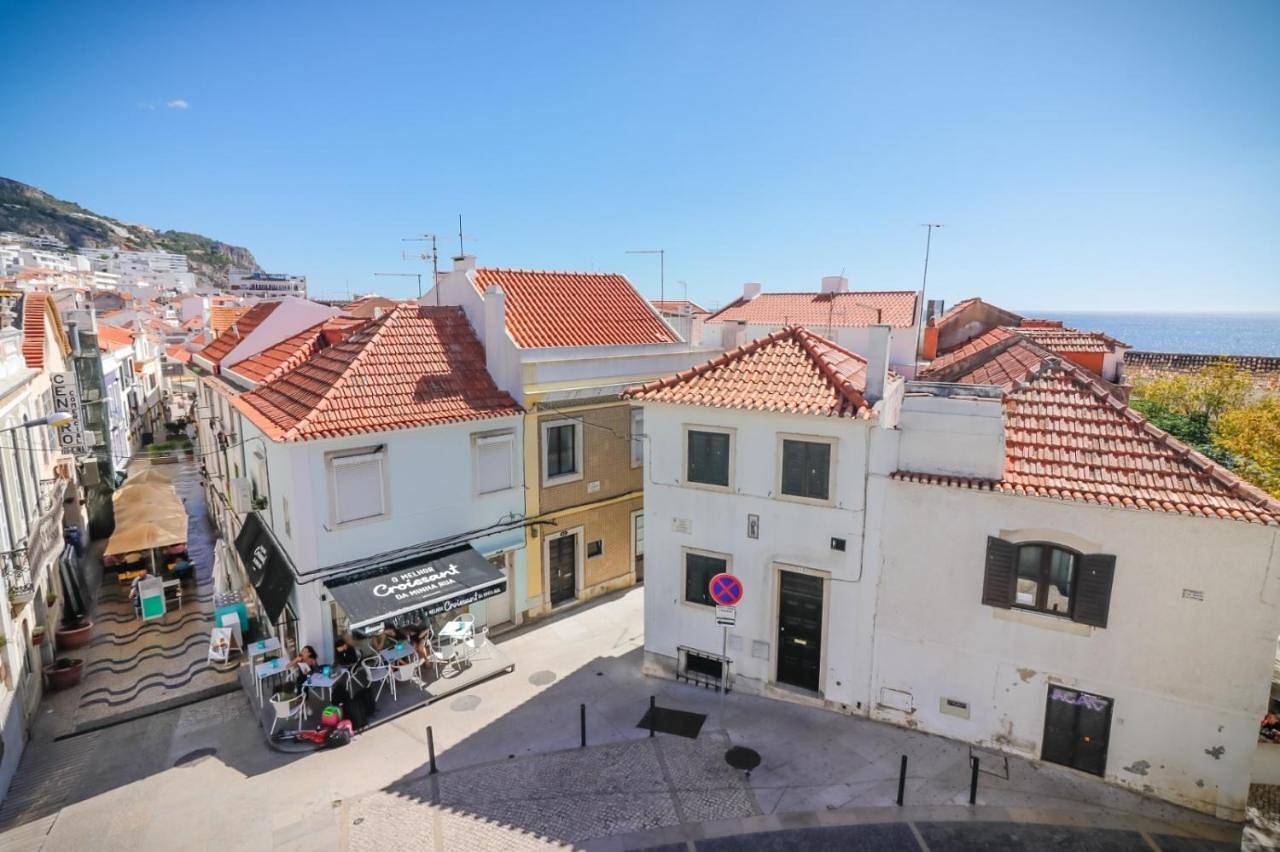 Refúgio da Fortaleza in Praia da Califórnia, Sesimbra