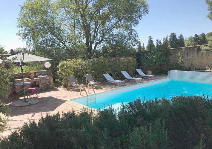 Location de vacances pour 12 personnes, avec jardin ainsi que piscine et vue à Châteauneuf-de-Gadagne - 4