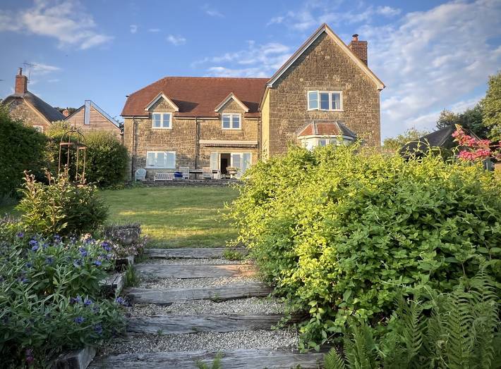 Gîte pour 8 personnes, avec vue et jardin, animaux acceptés - 1