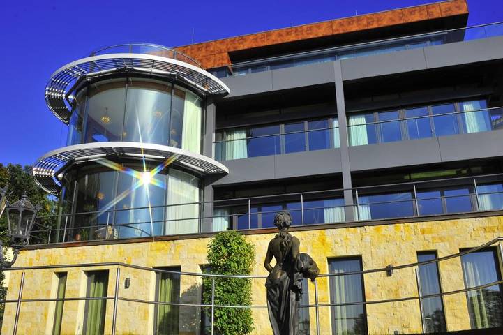 Ferienwohnung für 3 Personen, mit Sauna und Whirlpool sowie Garten und Pool in Loschwitz - 3