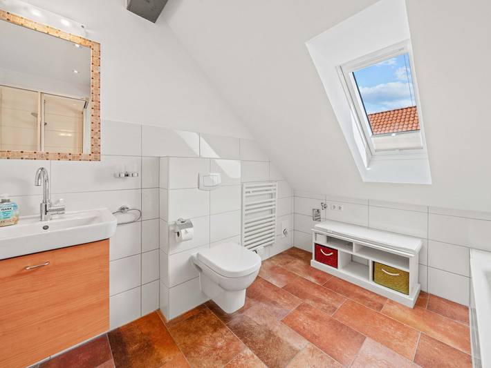 Ferienwohnung für 4 Personen, mit Terrasse und Seeblick in Greetsiel - 4