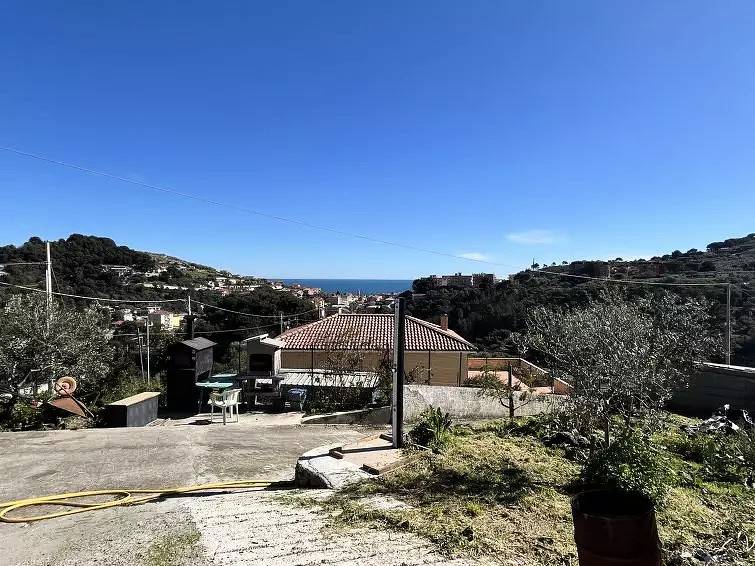 Apartamento entero, 3 estancias 4 personas in San Lorenzo al Mare, Riviera di Ponente