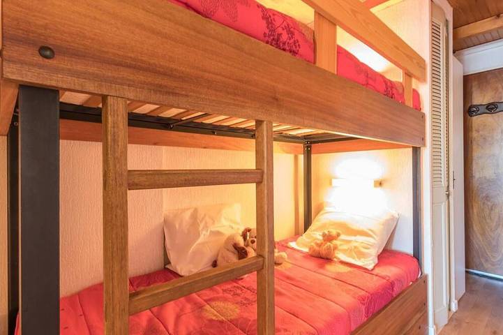 Ganze Wohnung, Renoviertes Studio nahe Pisten, Parkplatz, ausgestattete Küche in La Salle-les-Alpes, Serre Chevalier
