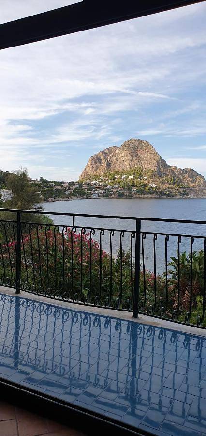 Casa vacanza per 6 persone, con Balcone e Terrazza nonché Giardino e Panorama a Porticello