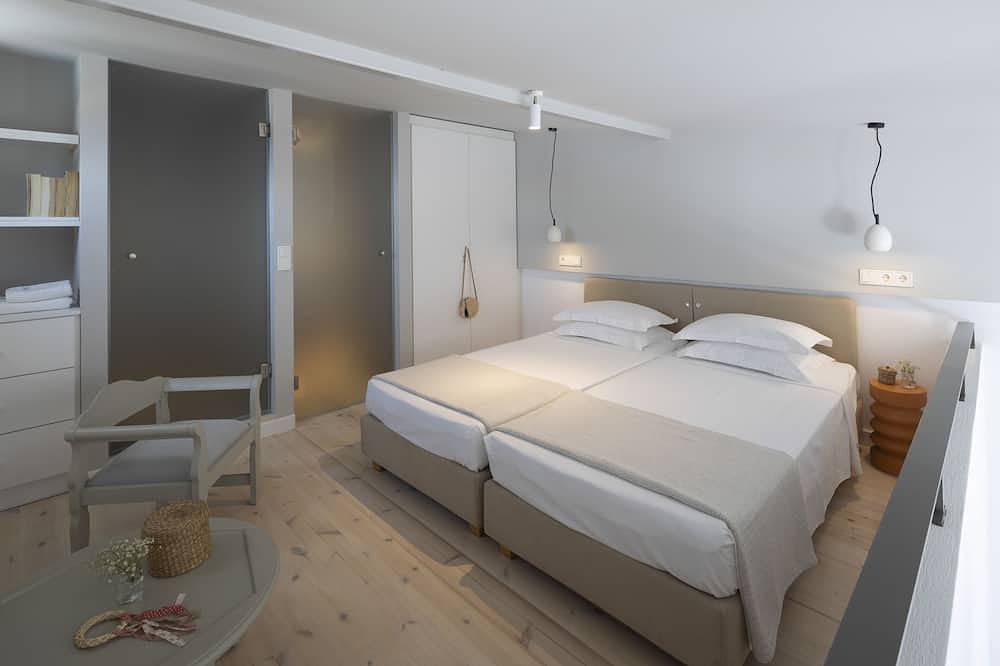 Architect-designed 3 bedroom villas with private infinity pools in Sporades