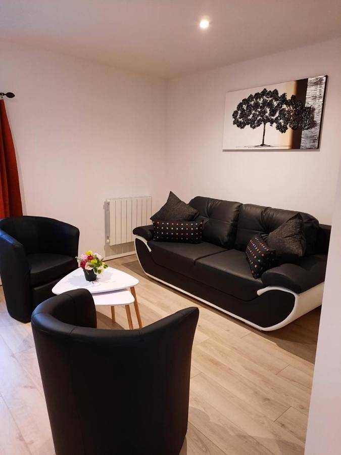 Double Room with Private Bathroom in Château (Mâcon), Région de Mâcon