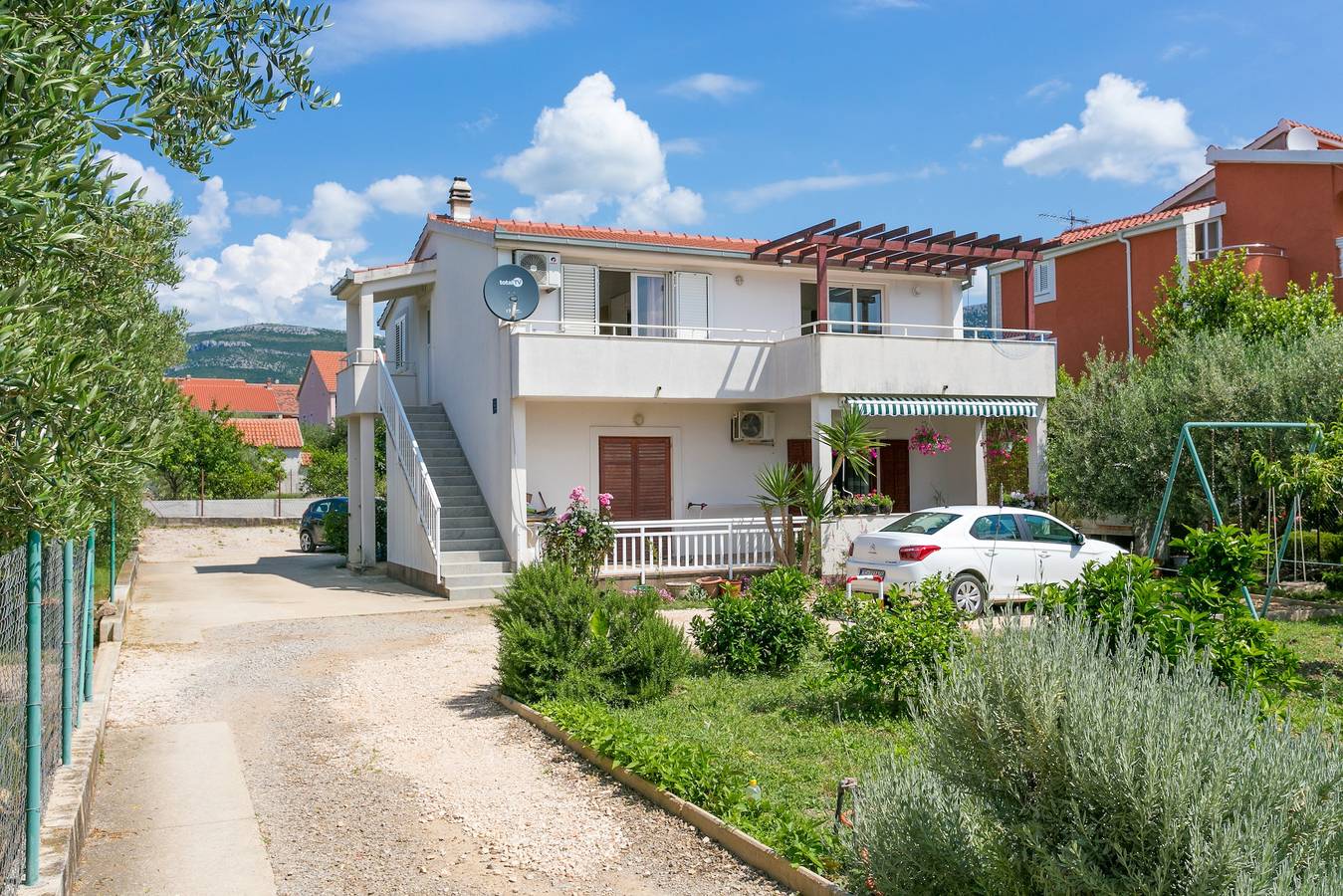 Ganze Wohnung, 3-Zimmer-Ferienwohnung mit Terrasse und Meerblick Kastel Stafilic, Kastela A-20843-a in Kastel Stafilic, Kaštela