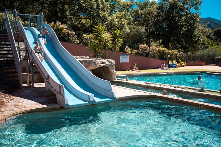 Chalet voor 2 personen, met Zwembad in Céret en omgeving