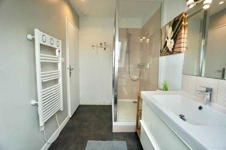 Gîte pour 4 personnes, avec balcon dans Plage du Pérello - 2