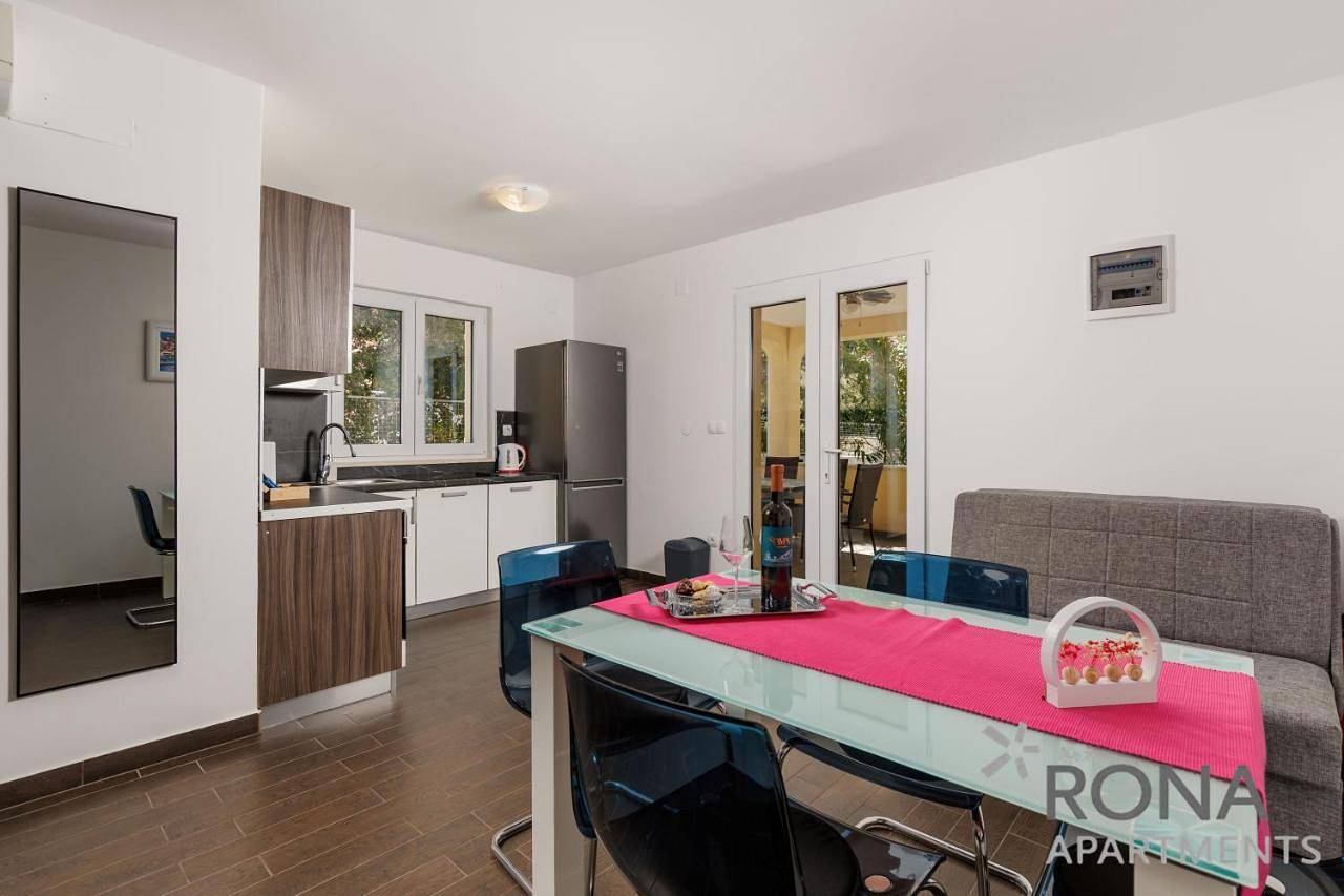 Ganze Wohnung, Rona Apartments Zlatko in Šimuni, Pag