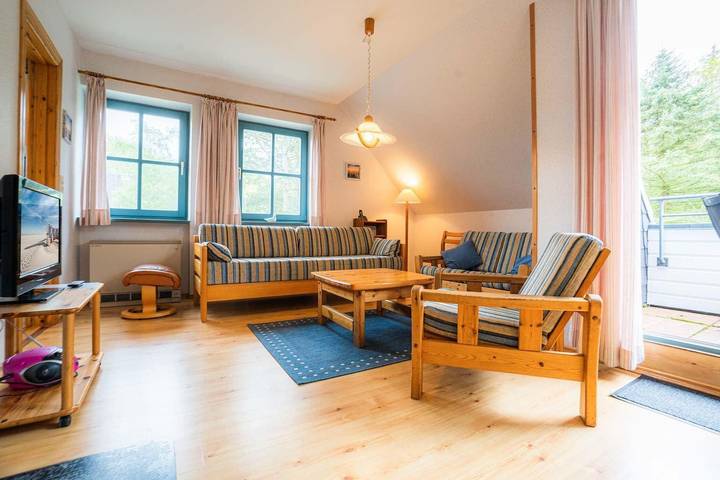 Ferienwohnung für 4 Personen, mit Balkon und Garten - 1