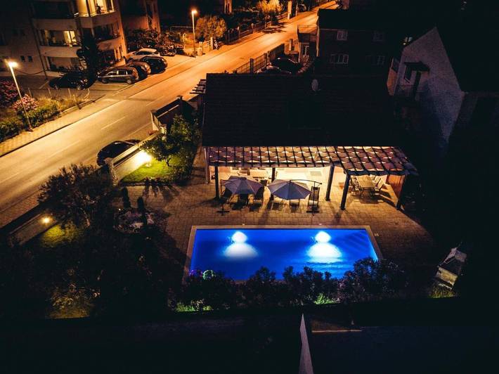 Villa pour 6 personnes, avec jardin et piscine à Biograd na Moru - 2