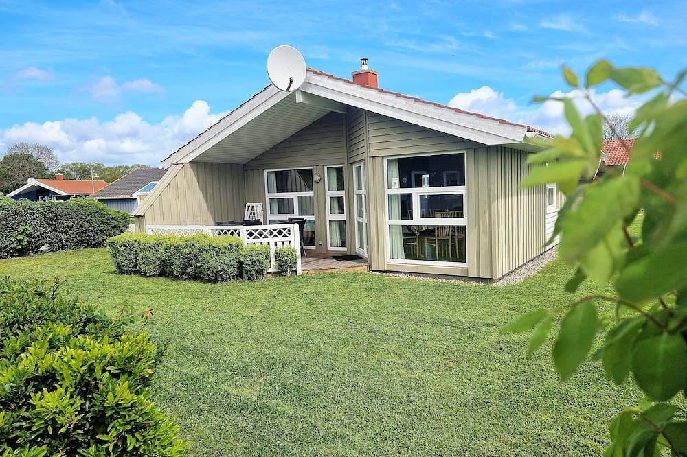 Strandhaus im Ferienpark Schönhagen für 6 Personen mit Sauna in Schönhagen, Brodersby