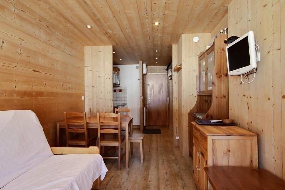 Ganze Wohnung, Renovierte Wohnung für 5 Pers, direkt an der Piste in La Plagne in Plagne Centre, La Plagne-Tarentaise