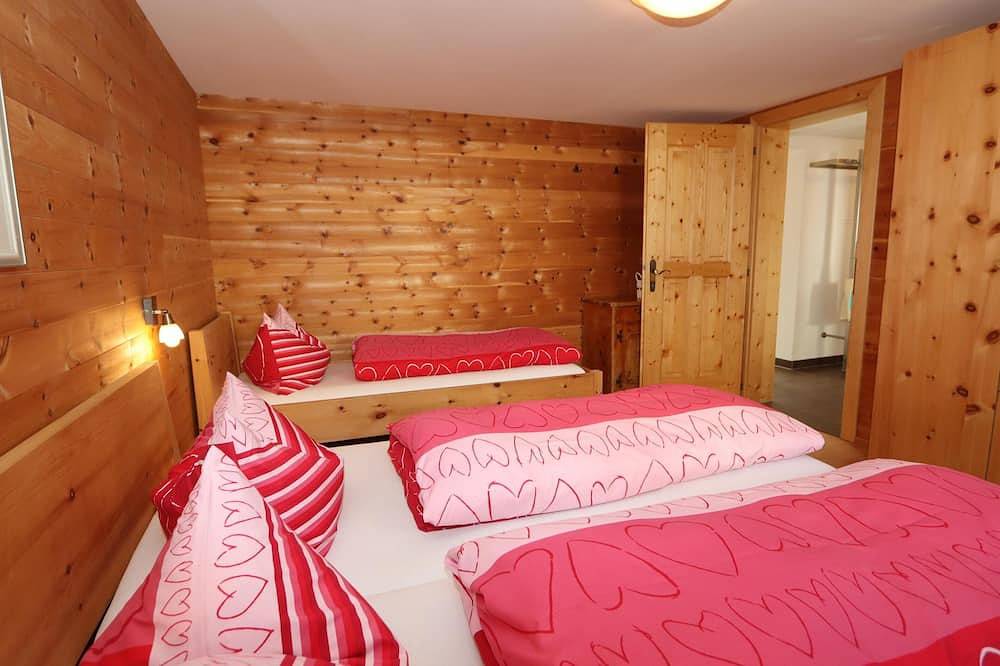Ganze Wohnung, Geräumige Wohnung in der Nähe des Skilifts in Glockturmkamm, Fendels