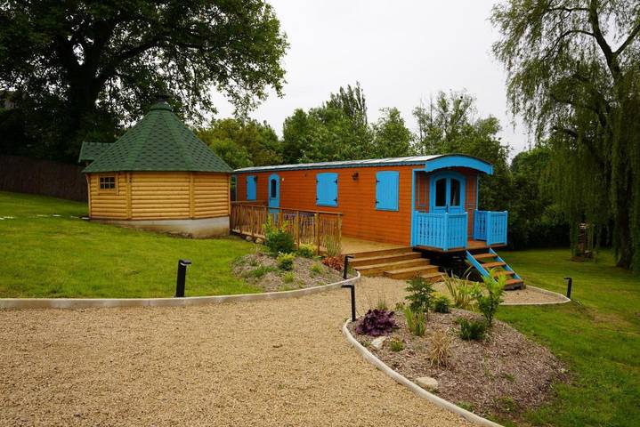 Camping pour 5 personnes, avec terrasse et vue ainsi que sauna et jardin dans l' Aisne - 2
