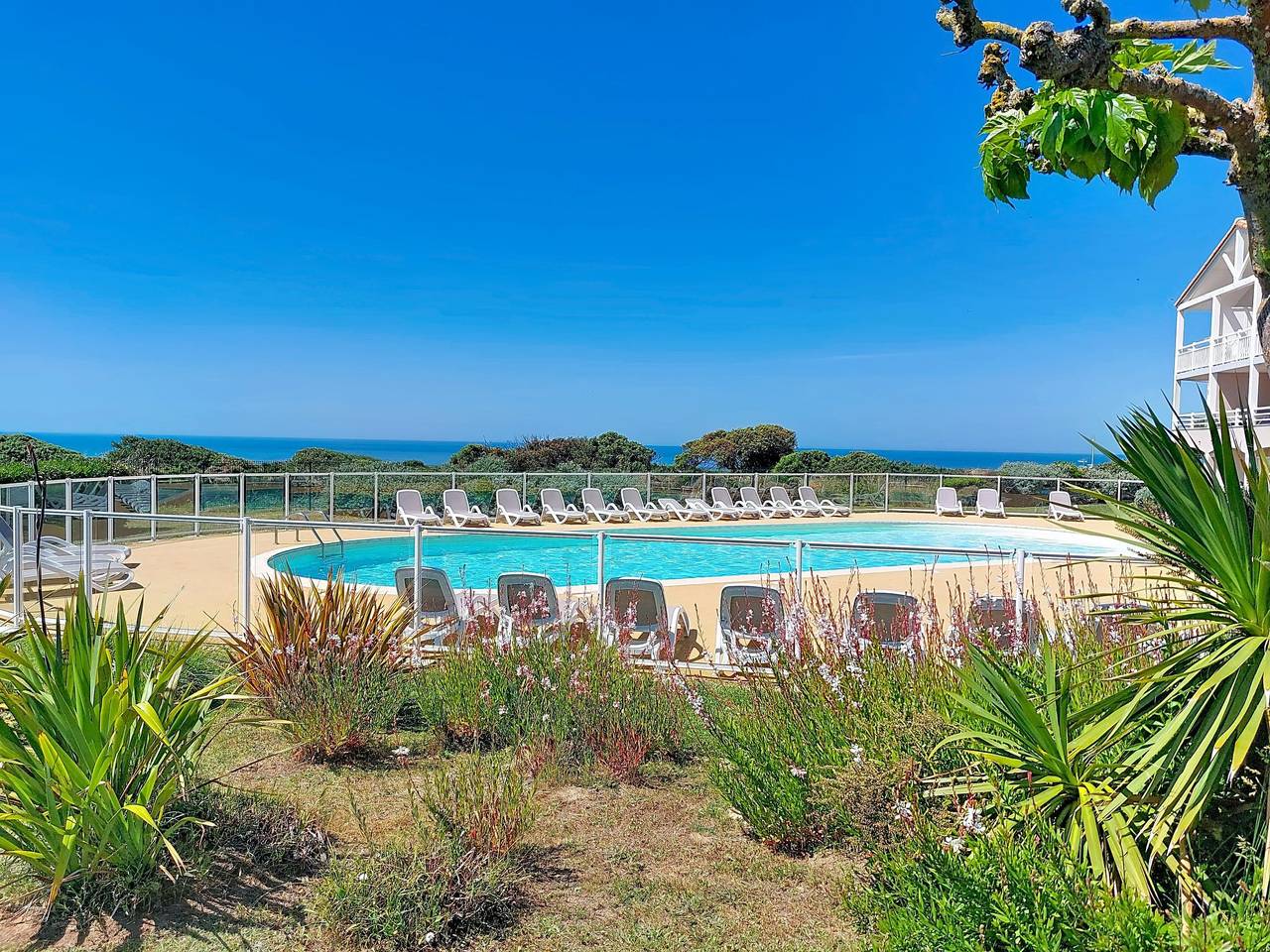 Appartement entier, Lumière et Vue Océan in Château-d'Olonne, Les Sables-d'Olonne
