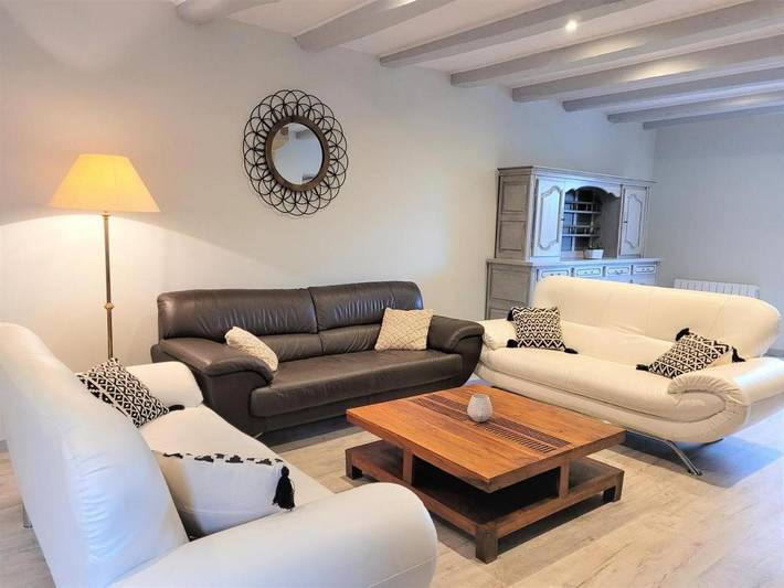 Location de vacances pour 10 personnes, avec vue et jardin à Puy-d'Arnac - 2