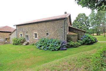 Gîte pour 10 Personnes dans Champagnac-la-Rivière, Région de Rochechouart, Photo 4