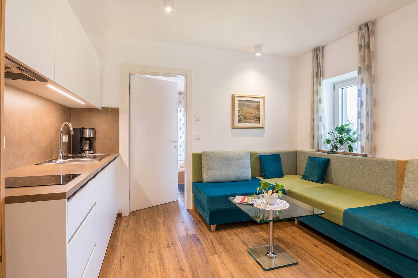 Ganze Wohnung, Ferienwohnung "Rosengarten B" mit Bergblick, privater Terrasse und Wlan in Oberkreuth, Terlan