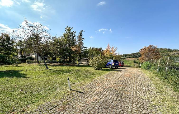 Appartement paisible avec jardin et Wi-Fi | À 1,5 km de Pozzol Groppo in Pozzol Groppo, Province d'Alexandrie