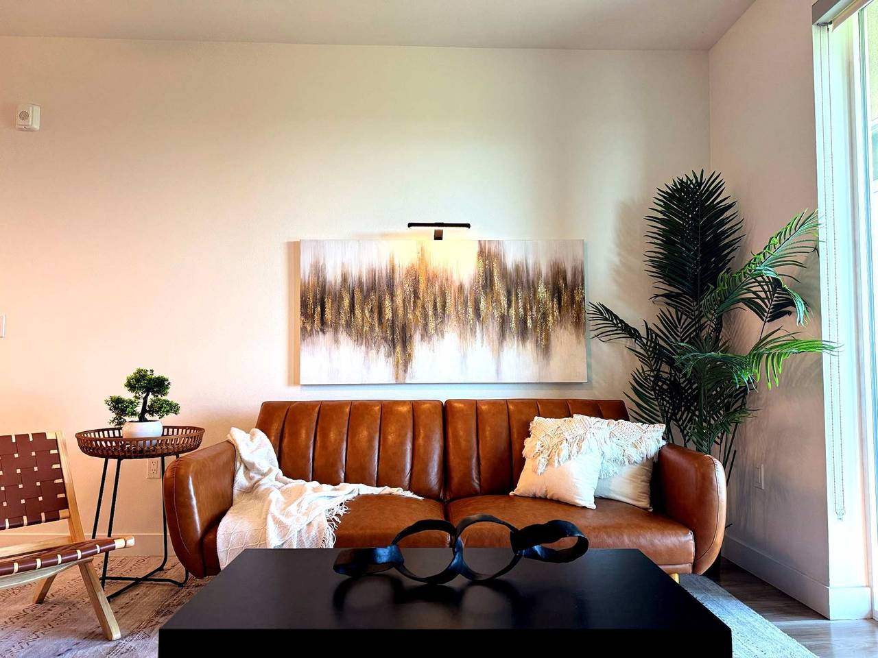 Apartamento entero, Spacious 2-Br Apt Near Disneyland Pool Hot Tub Gym in Santa Ana (california), Condado de Orange