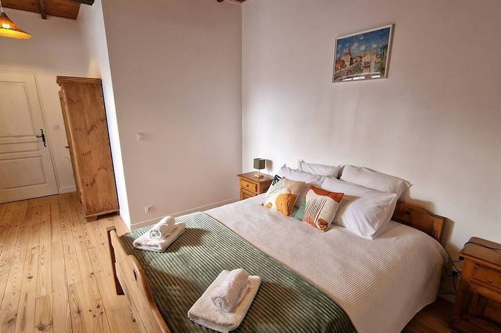 Location de vacances pour 5 personnes, avec jardin à Paulinet - 2