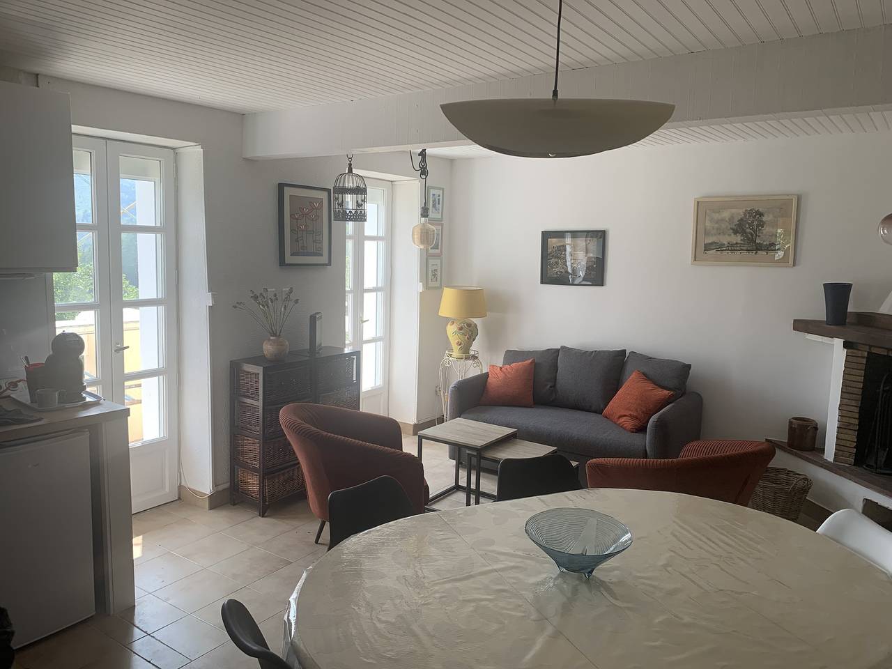 Holiday Home 'La Reguergue' with Mountain View, Private Terrace and Wi-Fi in Castanet-le-Haut, Béziers region